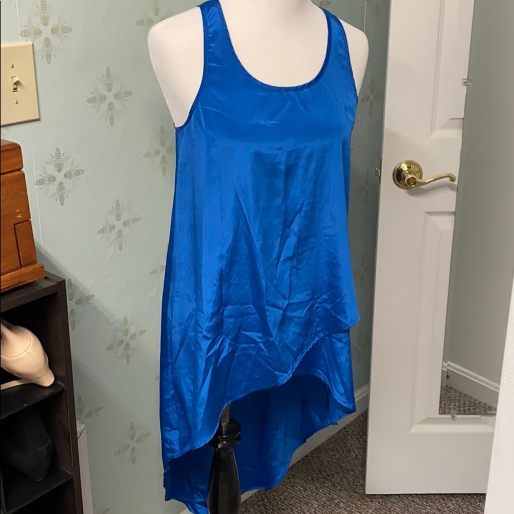 3/$20 Valette blue high low tunic size small